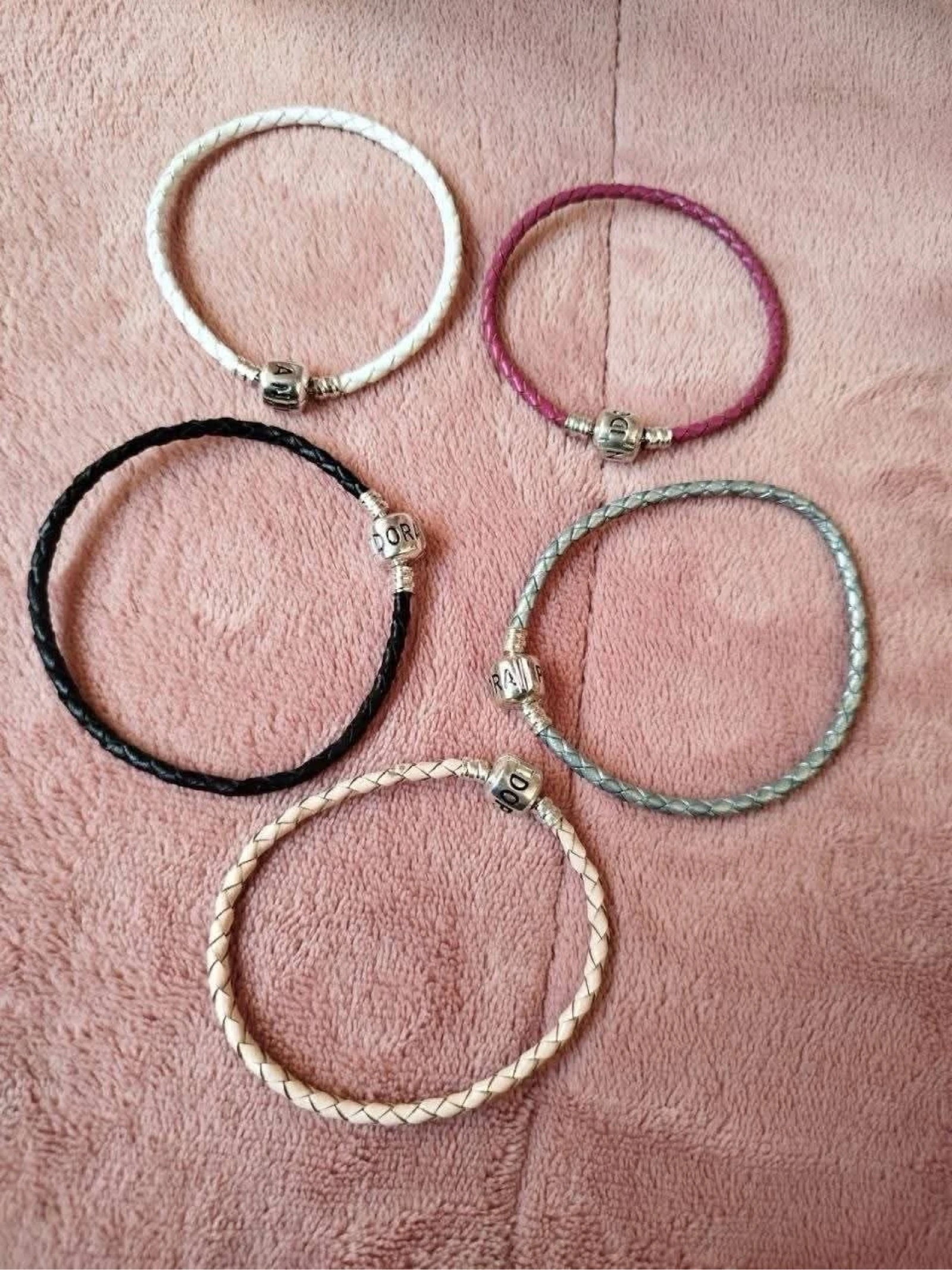 Unisex bracelets – photo 2